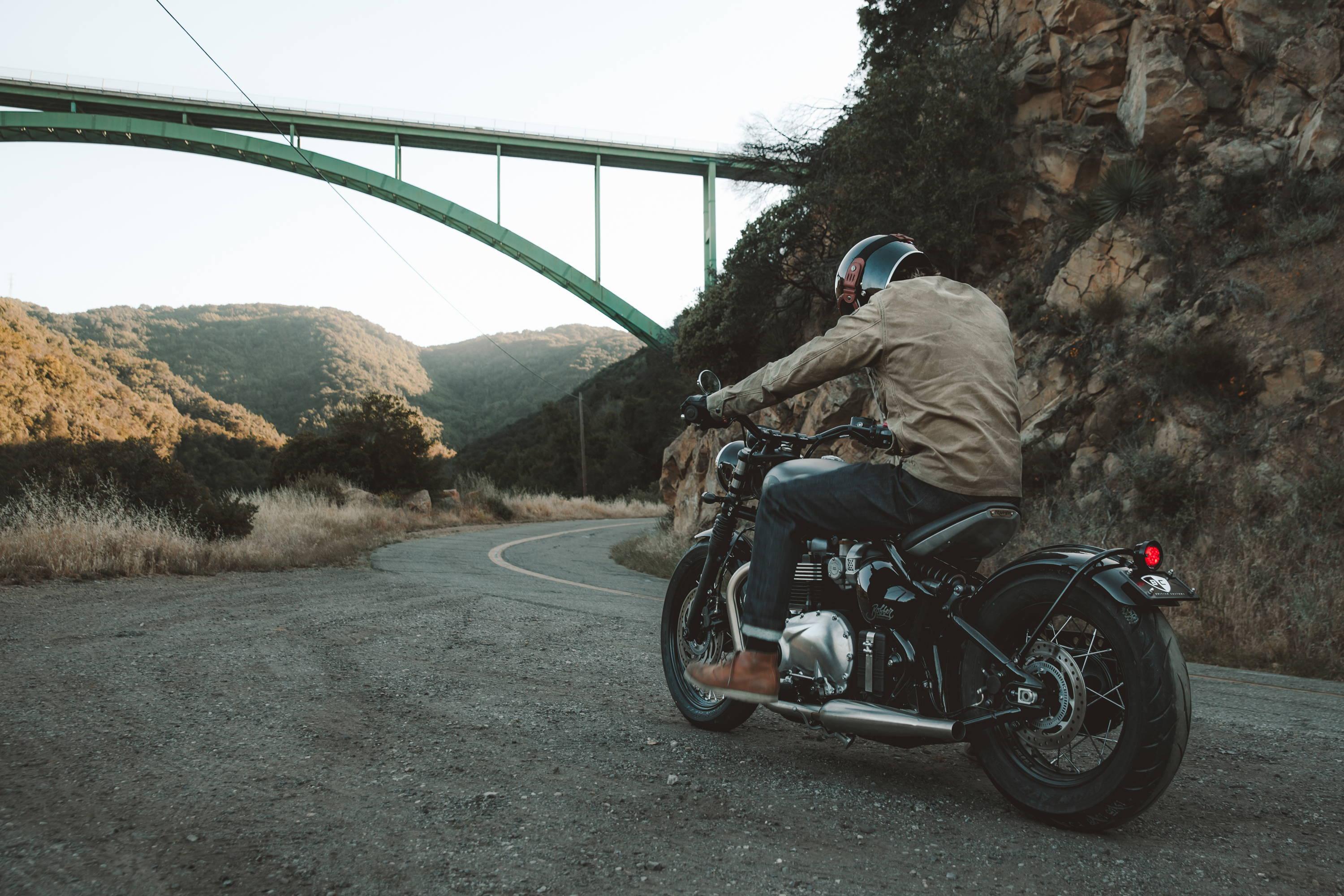 Bonneville Bobber - Fall 2018 - British Customs