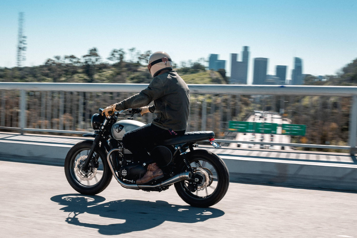 The Equilibrialist in Los Angeles - British Customs