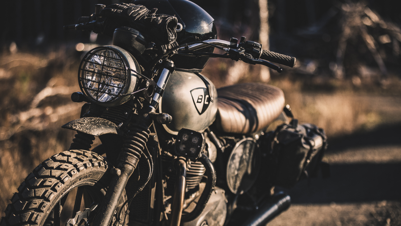 British_Customs_High_Fender_Bracket_