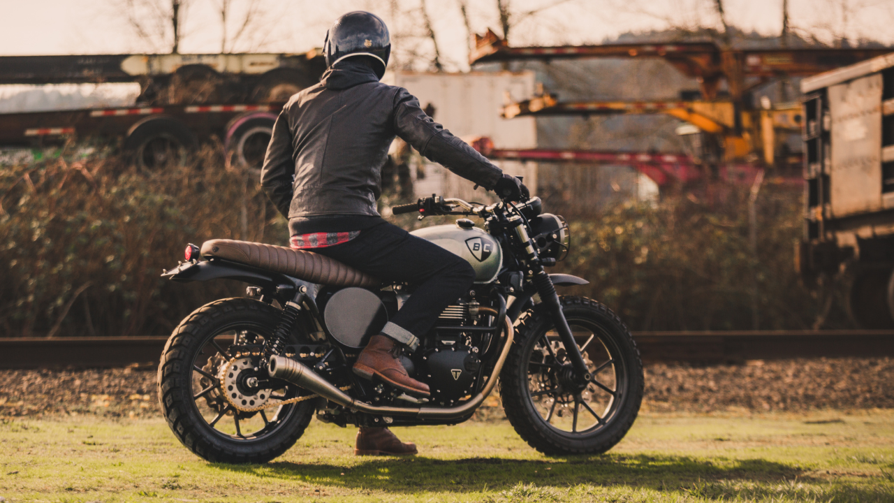 British_Customs_Slammer_Seat