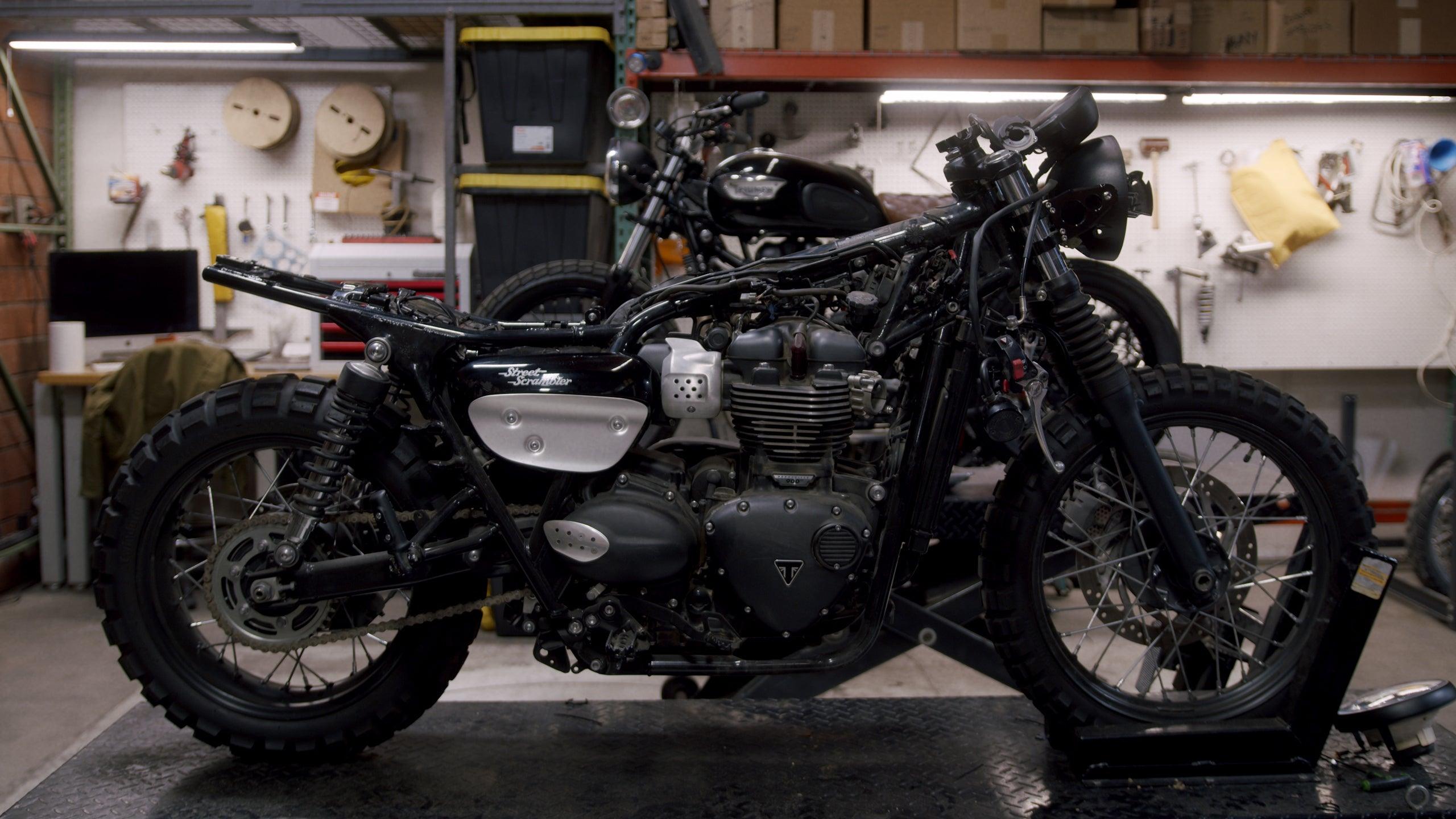 BRITISH CUSTOMS BUILD SERIES EPISODE 1 - DISASSEMBLY | STREET SCRAMBLER TO THE STREET SLED - British Customs