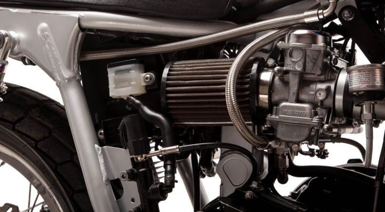Wrencher’s Digest: What’s The Difference Between Carbureted And Fuel Injected Bikes? - British Customs