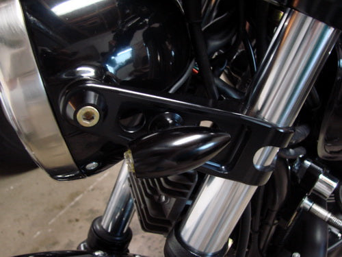 Joker Machine Series 900 Triumph Headlight Bracket | Black