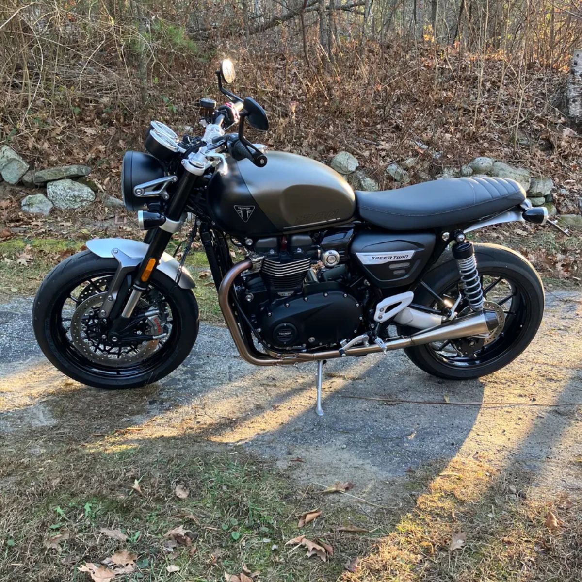 Triumph Speed Twin British Customs マフラー builder-series-slip-on-exhaust