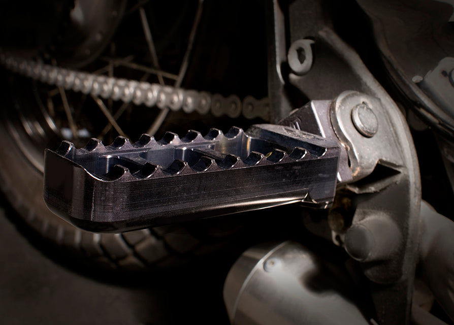 Joker Machine Narrow Serrated Foot Pegs for Triumph Motorcycles | Black