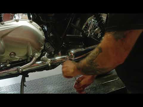 How to remove the stock exhaust on a Triumph Bonneville T100 & T120