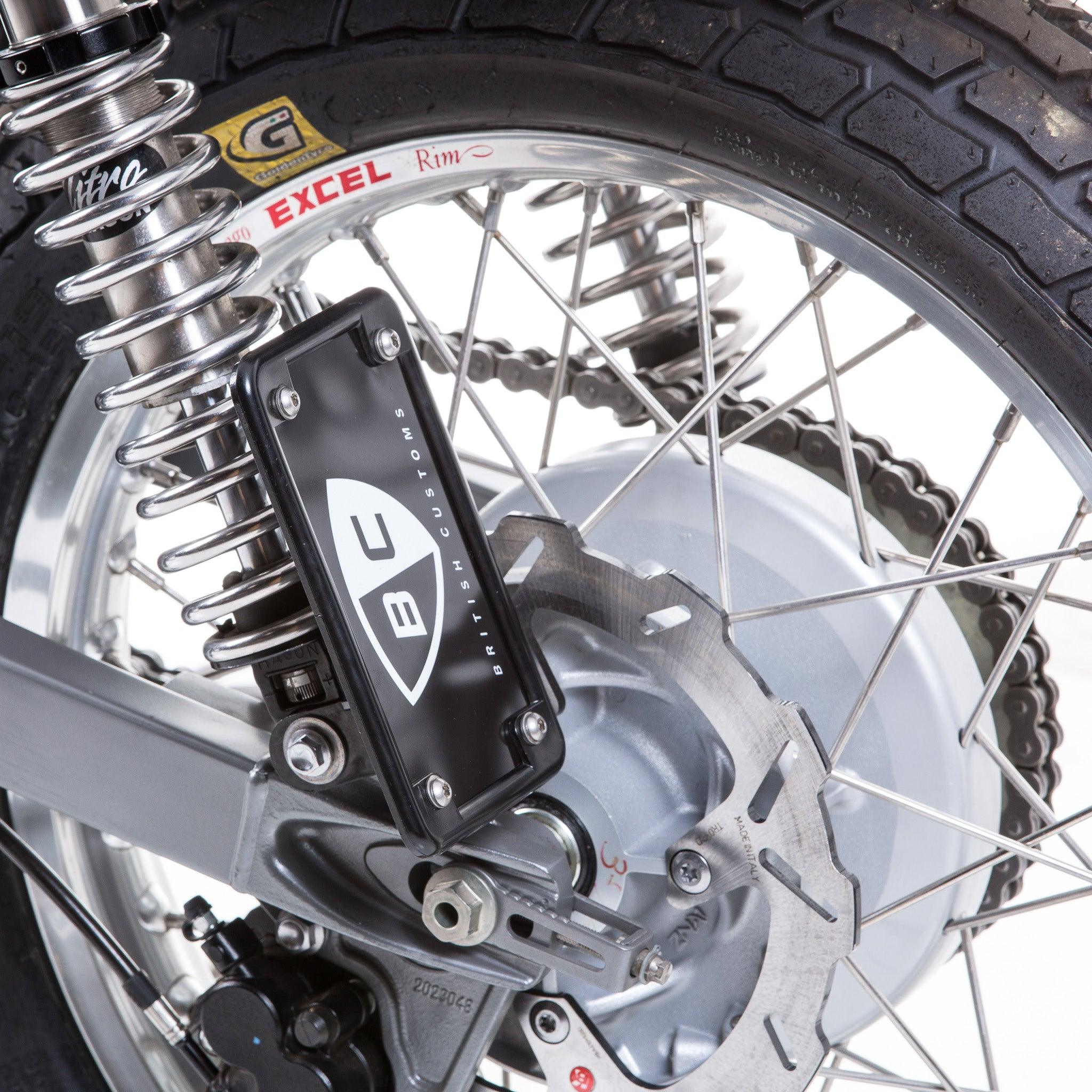 Top-Notch 8mm Shock Mount License Plate for Triumph Motorcycles - British Customs